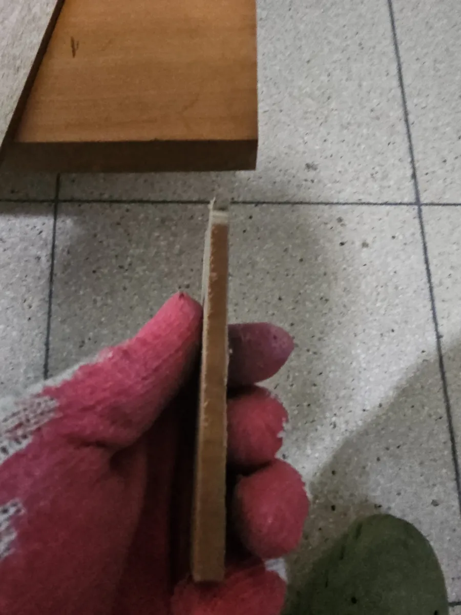 유리중문 문짝몰딩 수리 작업 3