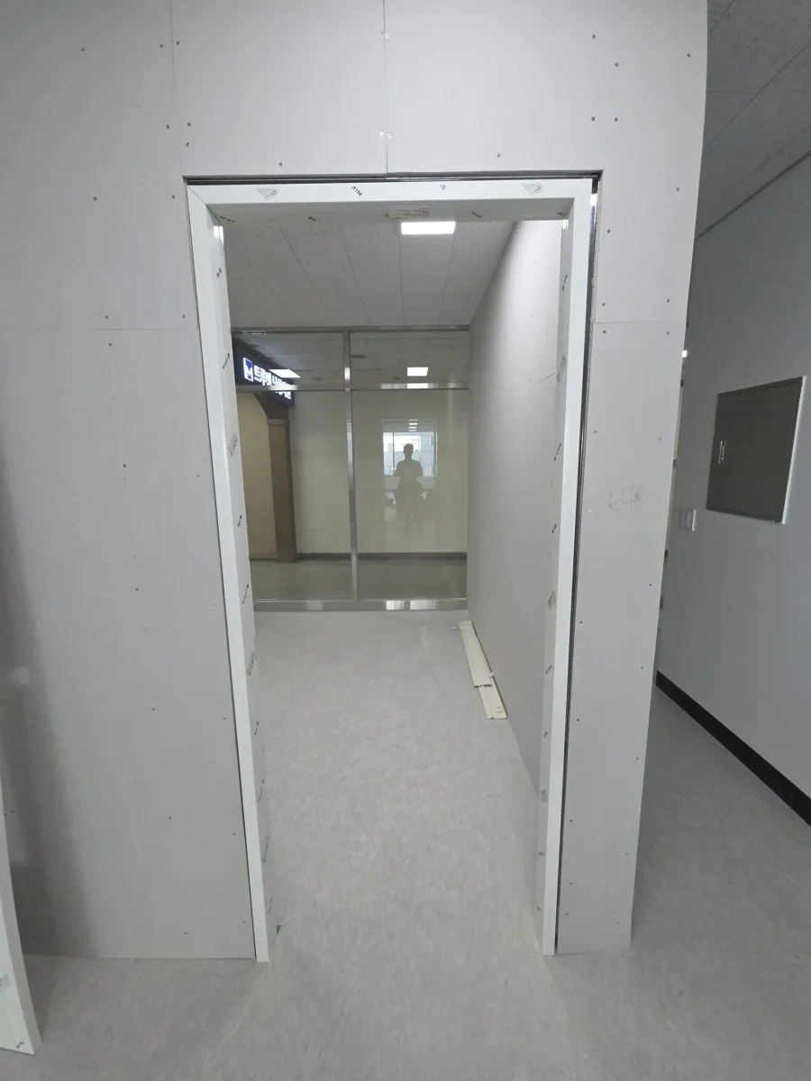 가벽 문짝몰딩 설치 시공 현장 5