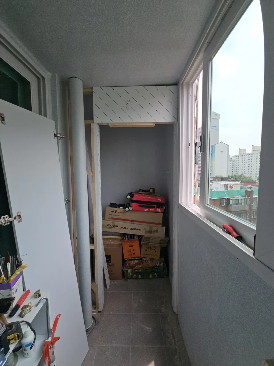 창고 문짝몰딩 설치 시공 현장 2
